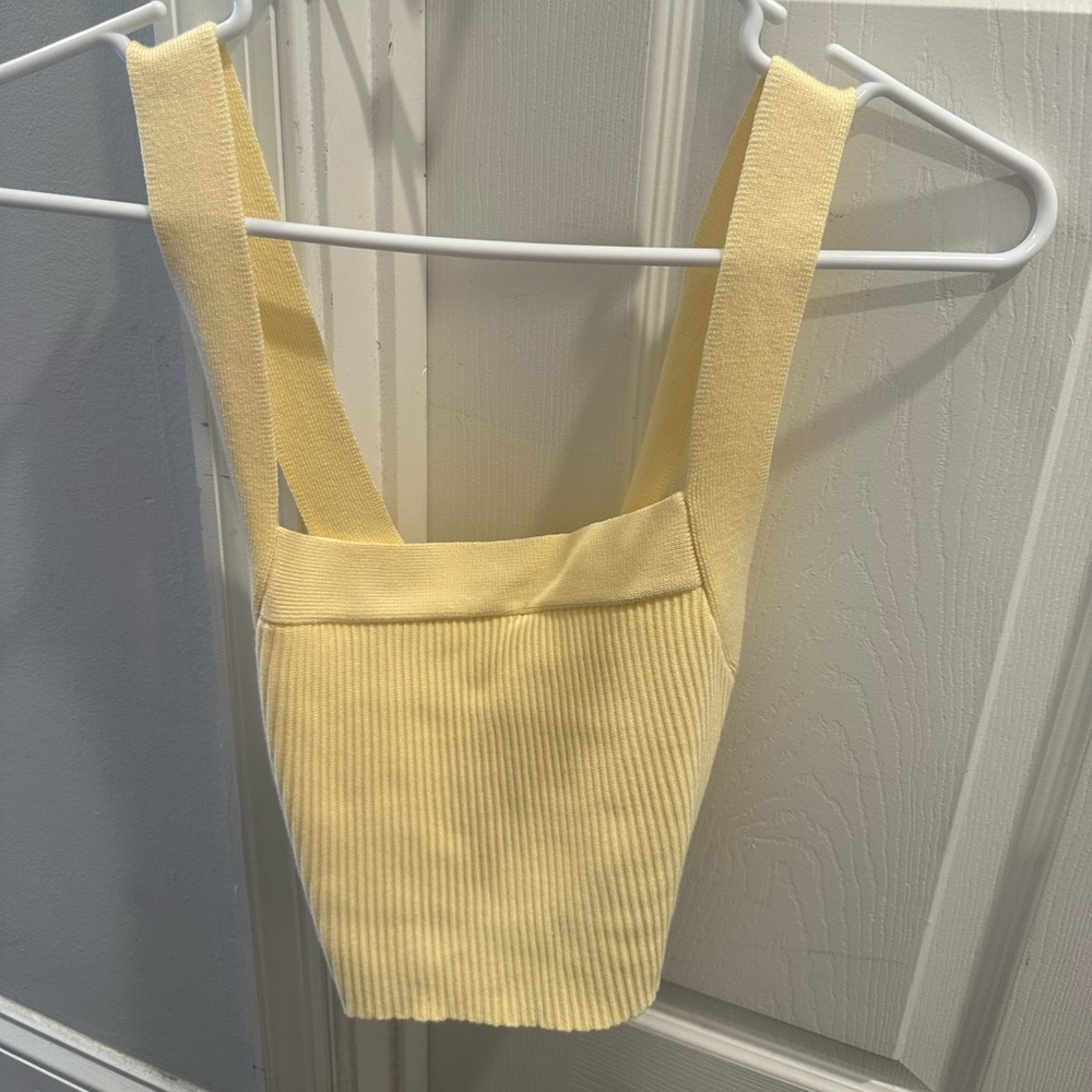 Yellow House or Harlow Crop